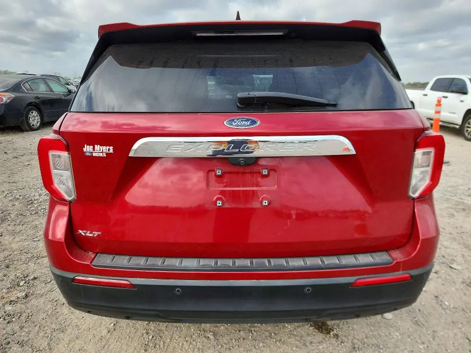 2022 FORD EXPLORER XLT  