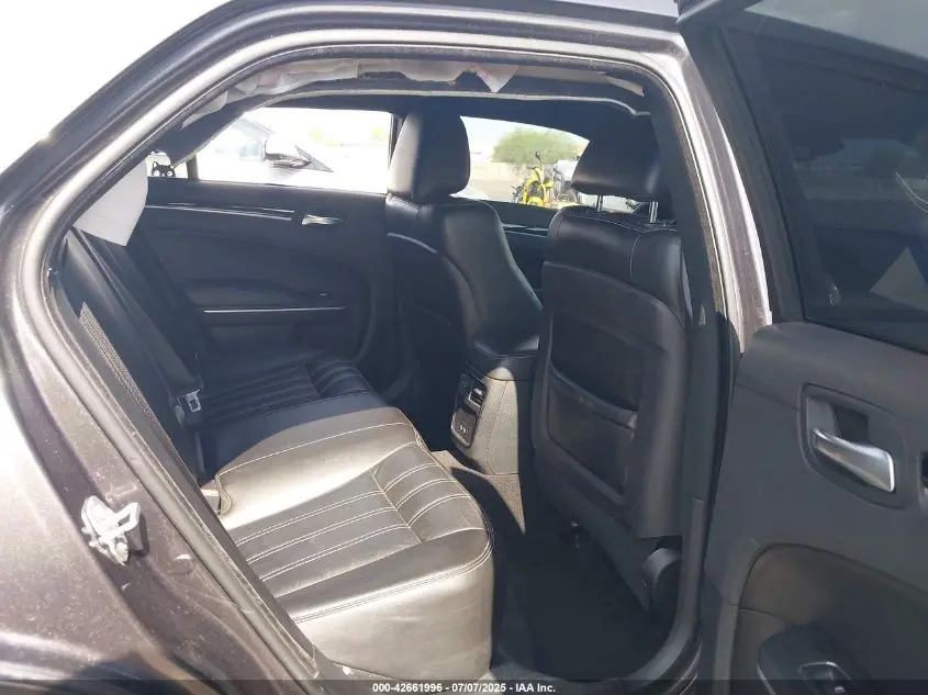 2019 CHRYSLER 300 300S
