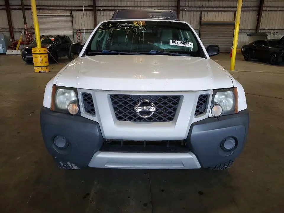2011 NISSAN XTERRA X  
