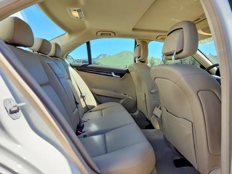 2010 MERCEDES-BENZ C 300  