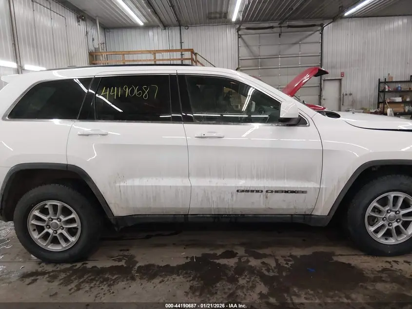 2018 JEEP GRAND CHEROKEE LAREDO 4X4