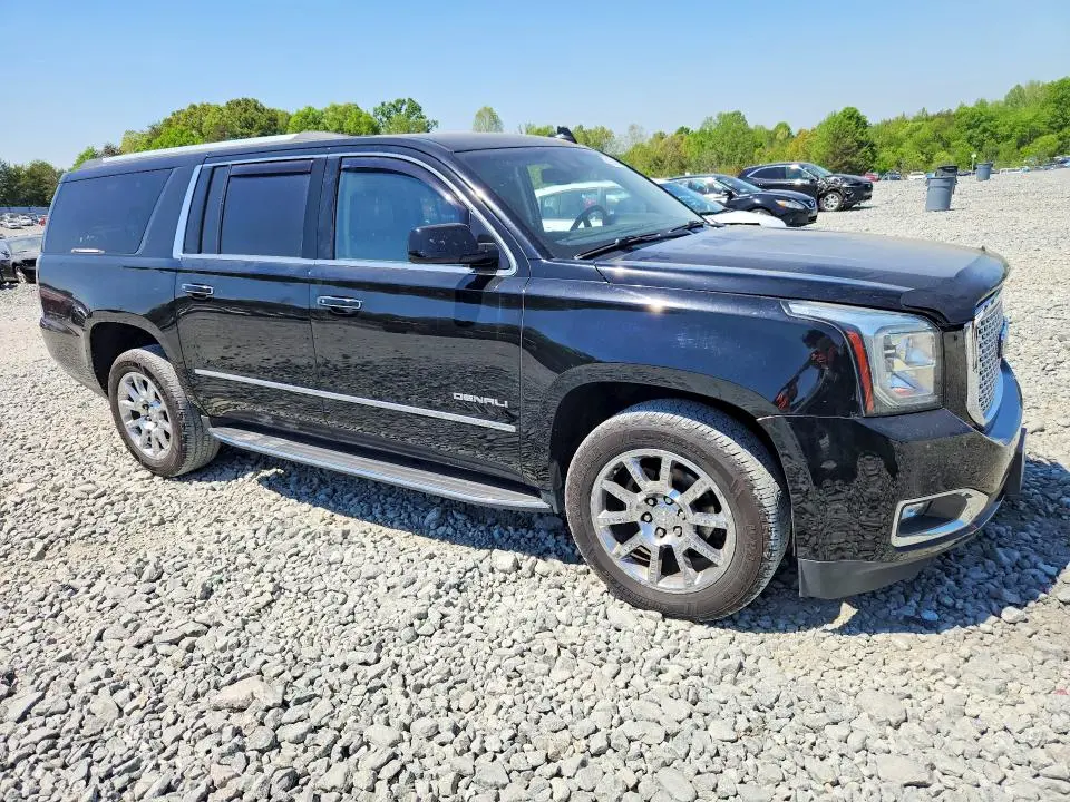 2017 GMC YUKON XL DENALI  