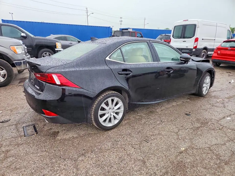 2016 LEXUS IS 200T  