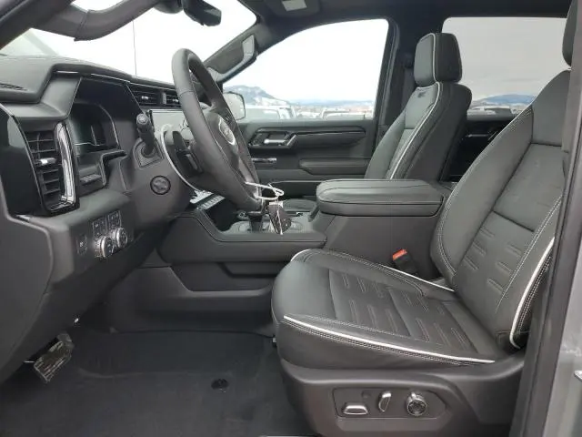 2025 GMC SIERRA K1500 AT4X  