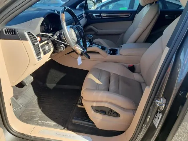 2023 PORSCHE CAYENNE COUPE  