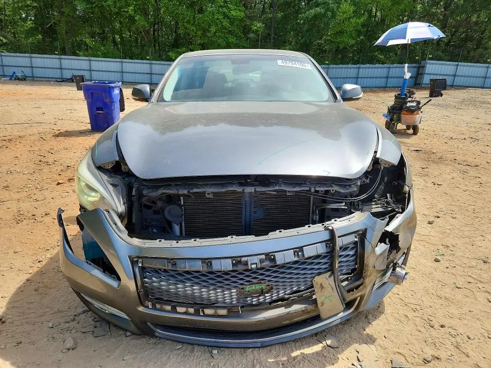 2017 INFINITI Q70 3.7  