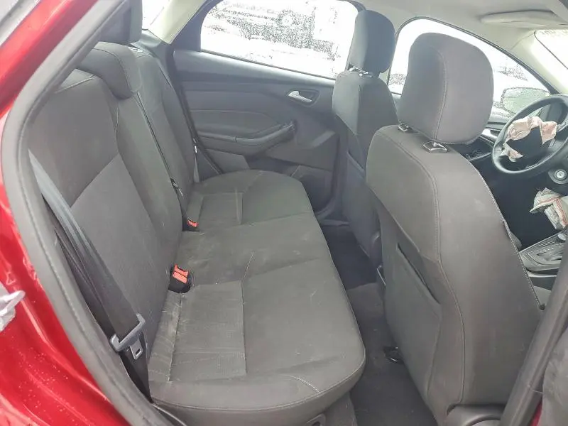 2017 FORD FOCUS SE  