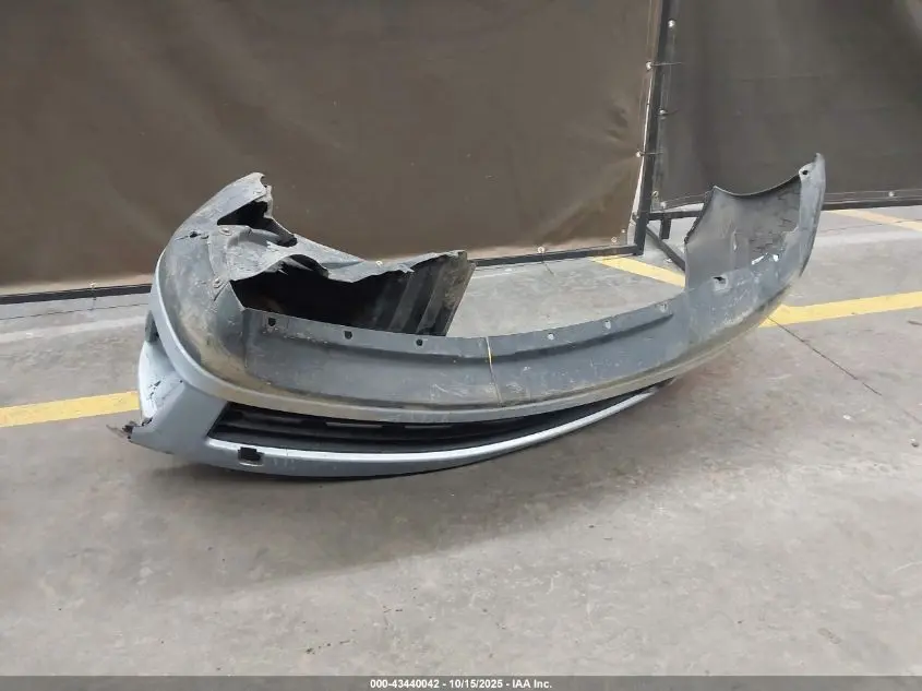 2012 NISSAN VERSA 1.8 S