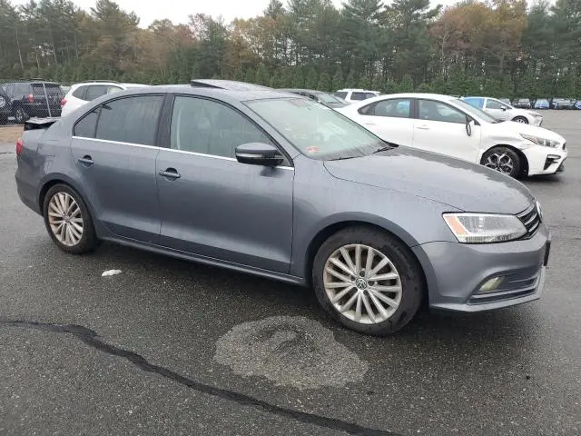 2015 VOLKSWAGEN JETTA SE  