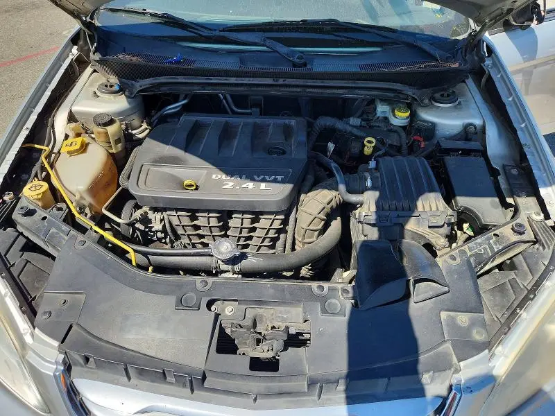 2012 CHRYSLER 200 LX  