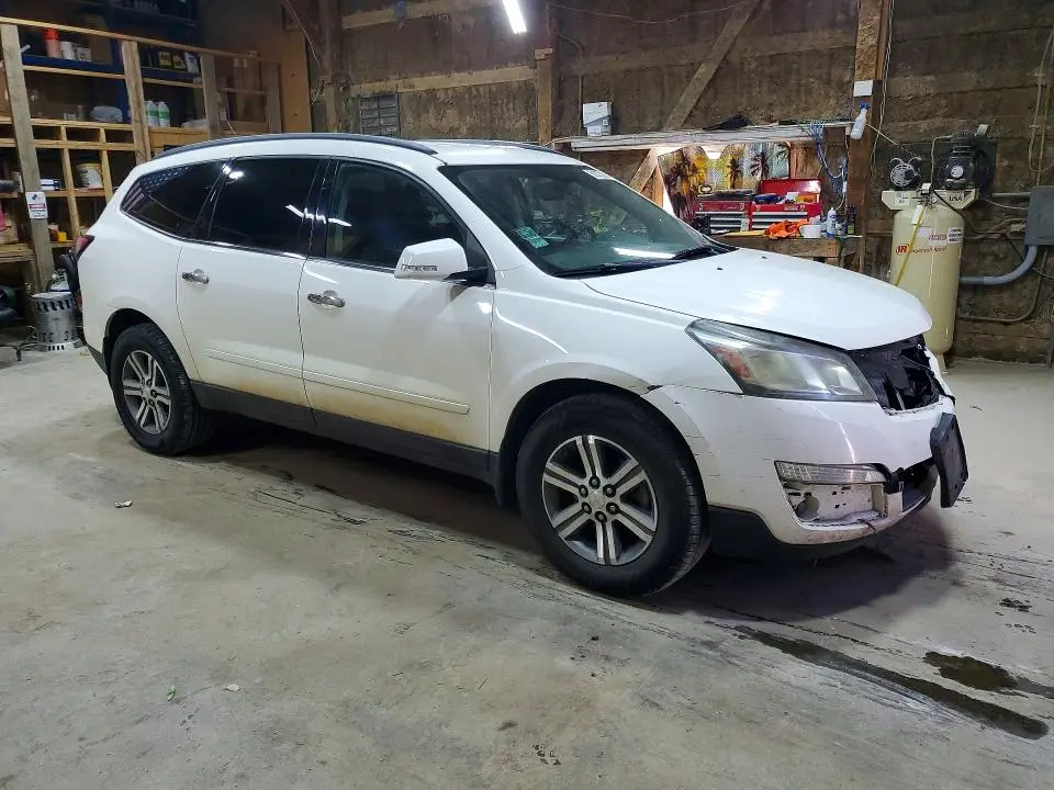 2015 CHEVROLET TRAVERSE LT  