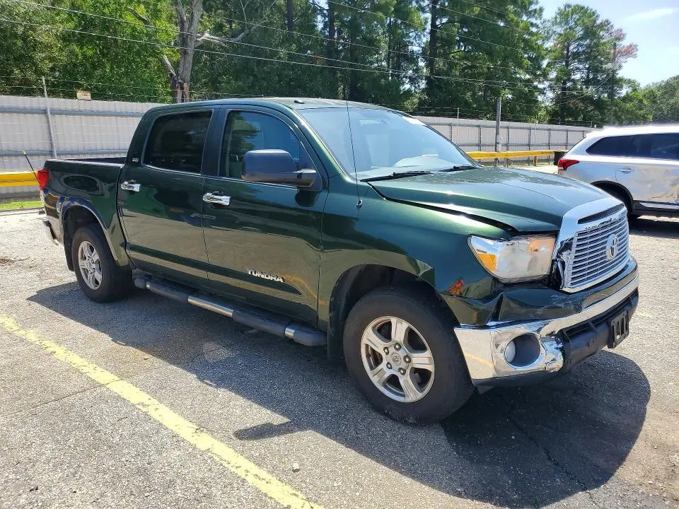 2011 TOYOTA TUNDRA CREWMAX SR5  