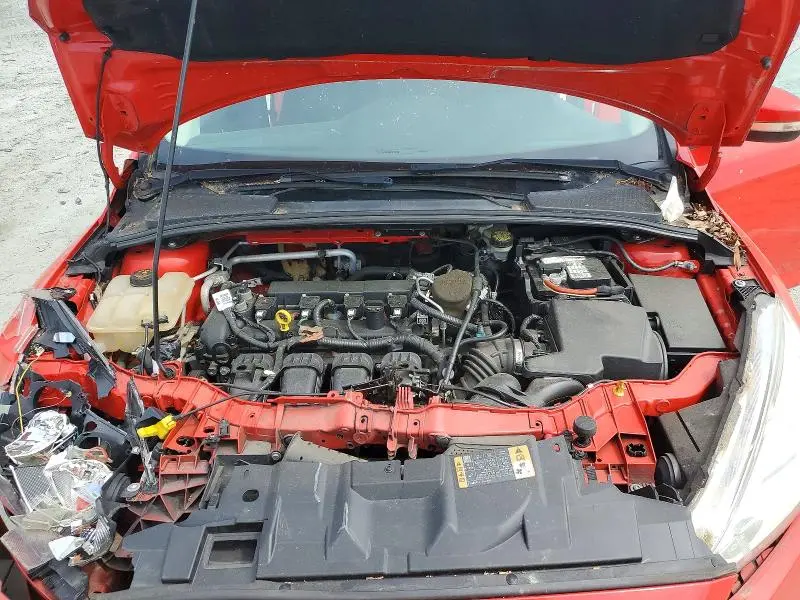 2016 FORD FOCUS SE  
