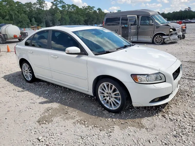 2011 VOLVO S40 T5  