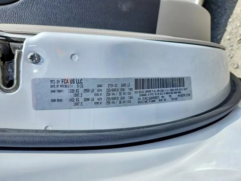 2017 CHRYSLER PACIFICA LIMITED  