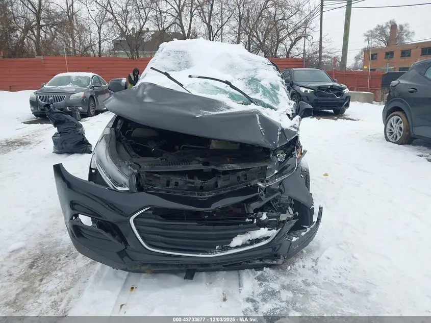 2020 CHEVROLET TRAX FWD LS