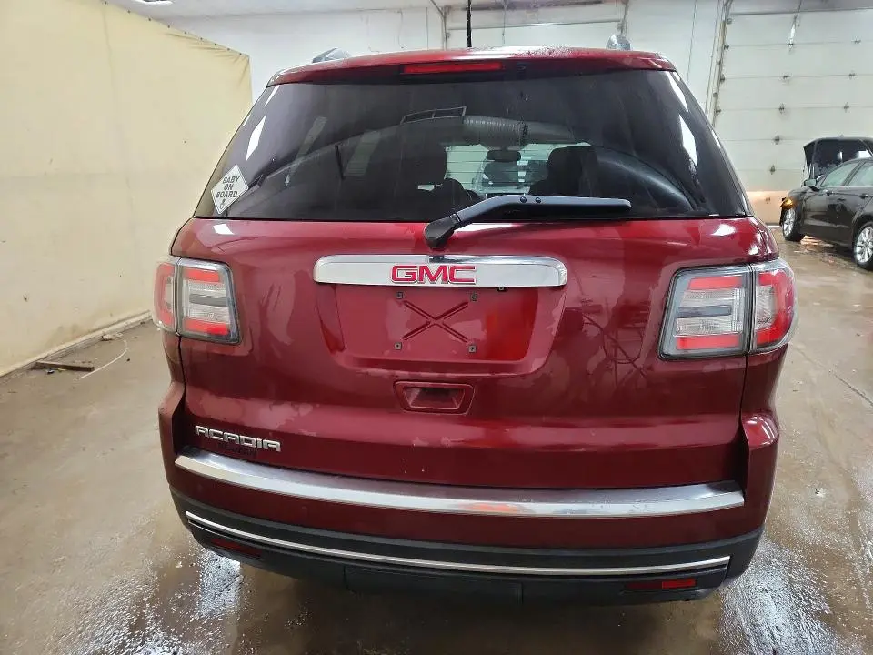 2015 GMC ACADIA SLE  