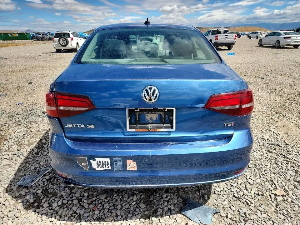 2016 VOLKSWAGEN JETTA SE  