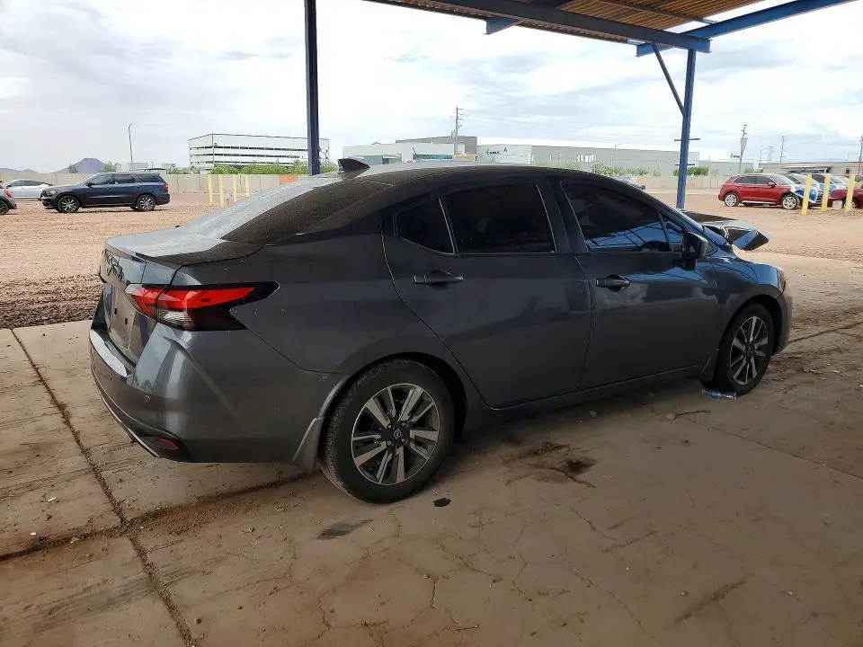 2025 NISSAN VERSA SV  