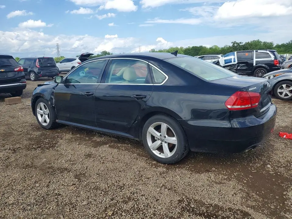 2013 VOLKSWAGEN PASSAT SE  