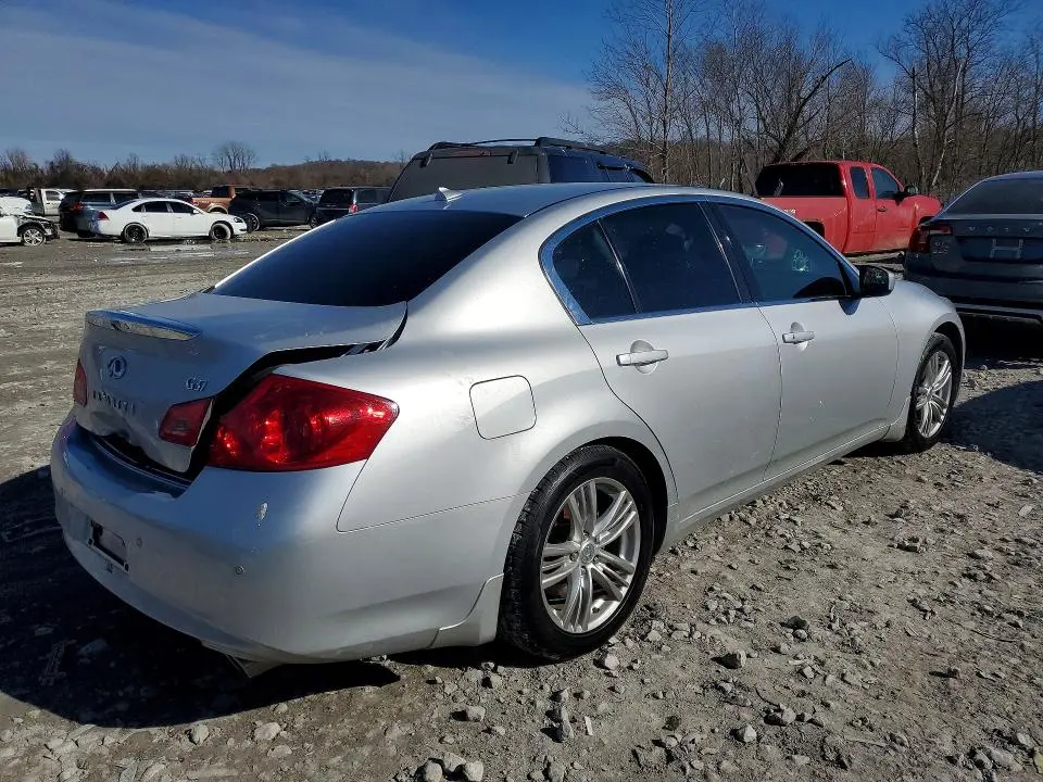 2013 INFINITI G37 BASE  