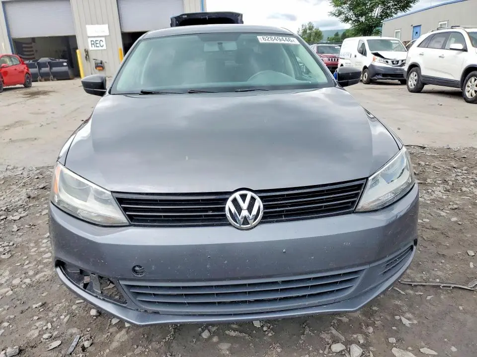 2014 VOLKSWAGEN JETTA BASE  