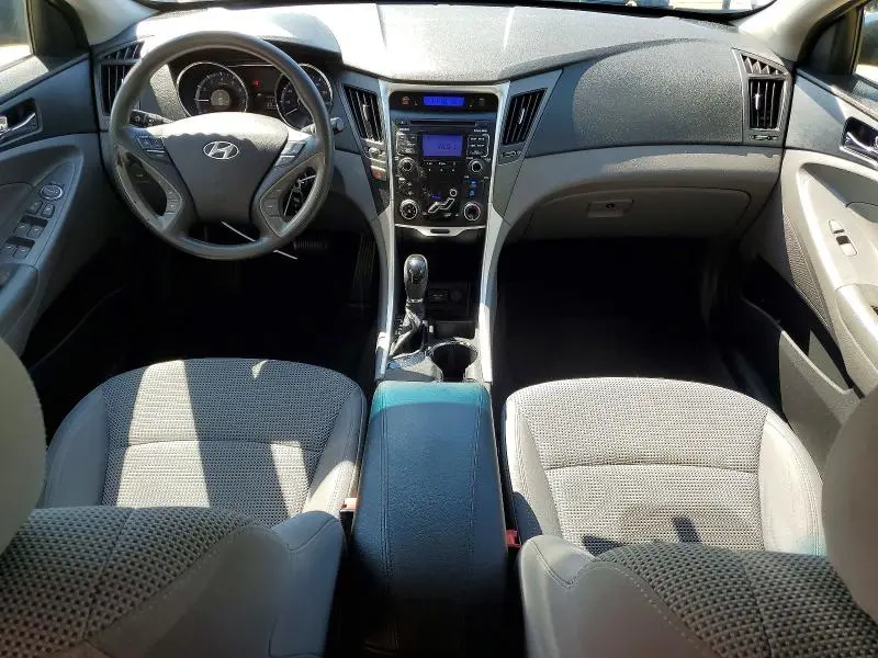2011 HYUNDAI SONATA GLS  