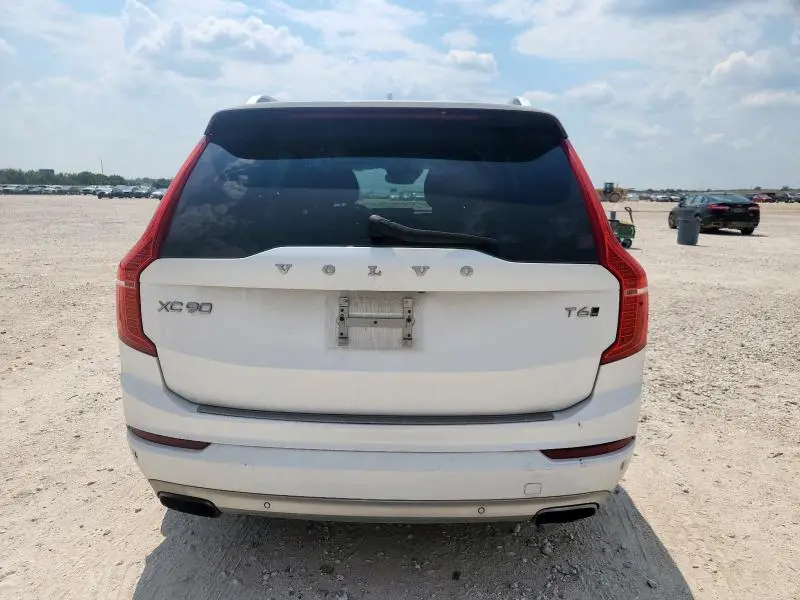 2017 VOLVO XC90 T6