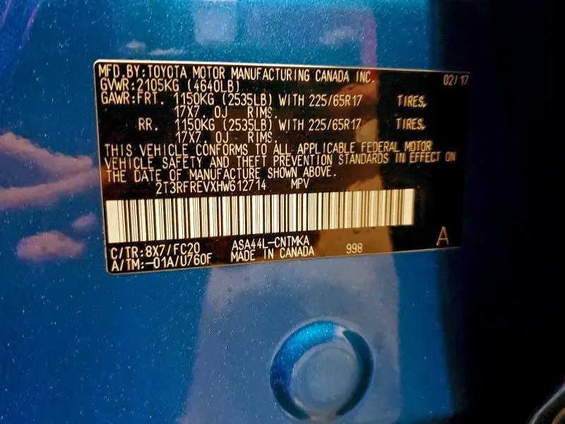 2017 TOYOTA RAV4 XLE  