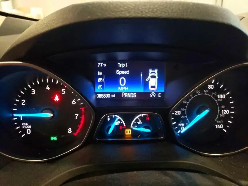 2017 FORD ESCAPE SE  