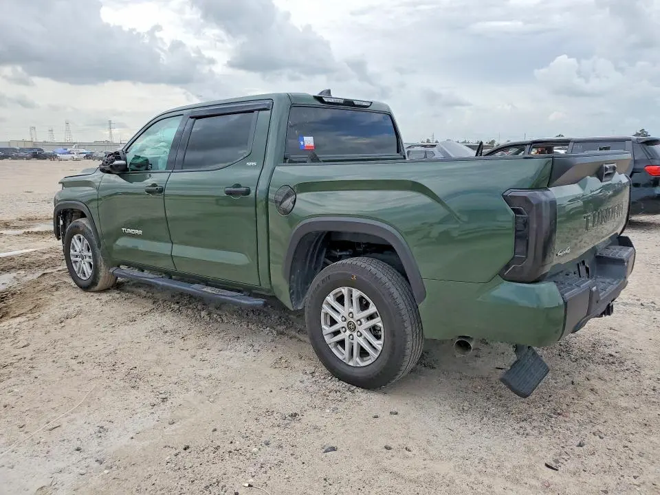 2023 TOYOTA TUNDRA SR5  