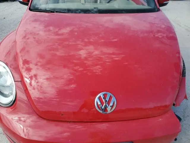 2016 VOLKSWAGEN BEETLE S/SE  