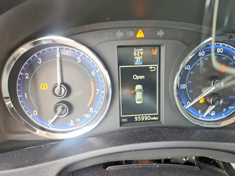 2019 TOYOTA COROLLA SE  