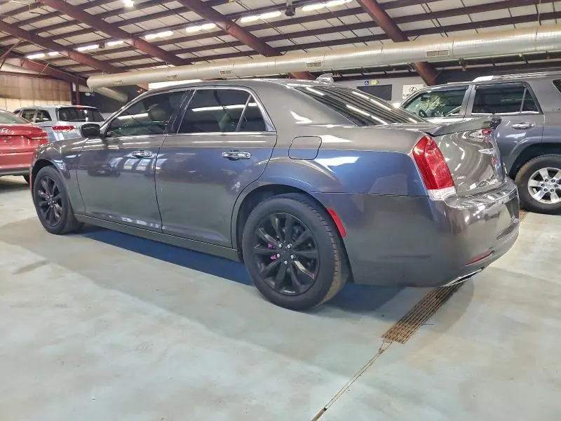 2019 CHRYSLER 300 LIMITED  