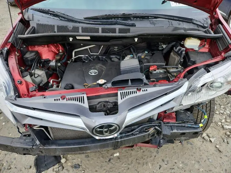 2020 TOYOTA SIENNA XLE 8-PASSENGER  