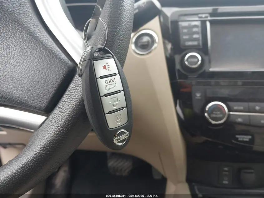 2016 NISSAN ROGUE SL