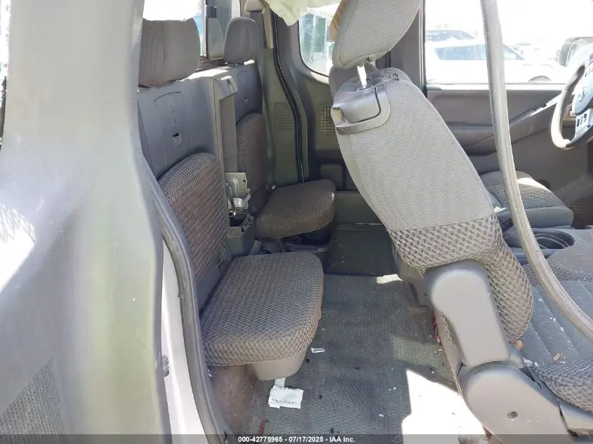 2014 NISSAN FRONTIER SV
