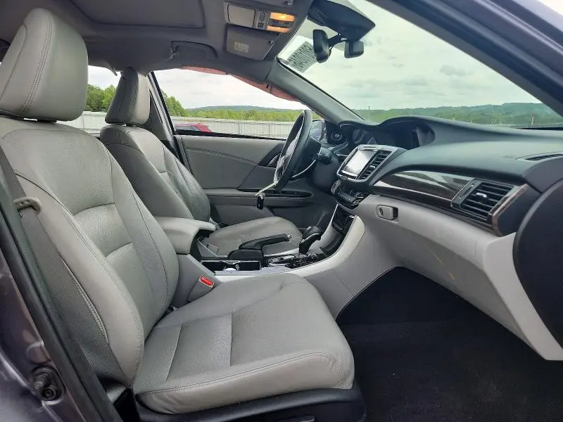 2017 HONDA ACCORD TOURING  