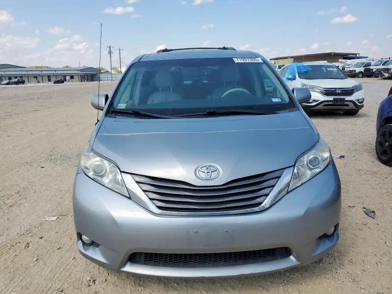 2012 TOYOTA SIENNA XLE 7 PASSENGER  