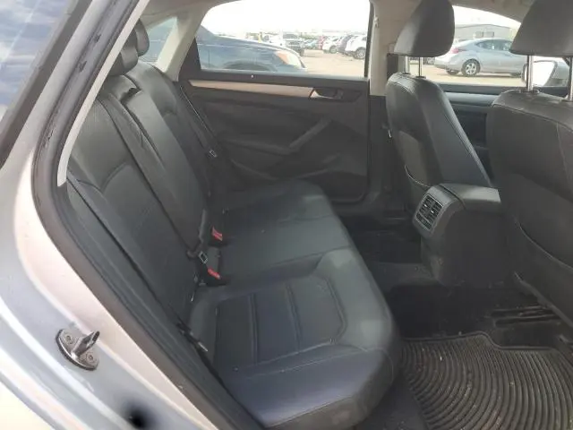 2014 VOLKSWAGEN PASSAT SE