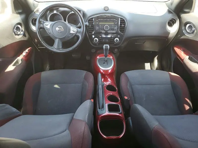 2014 NISSAN JUKE SV  