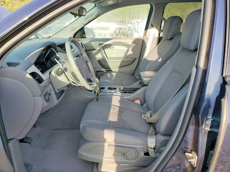 2017 CHEVROLET TRAVERSE LS  