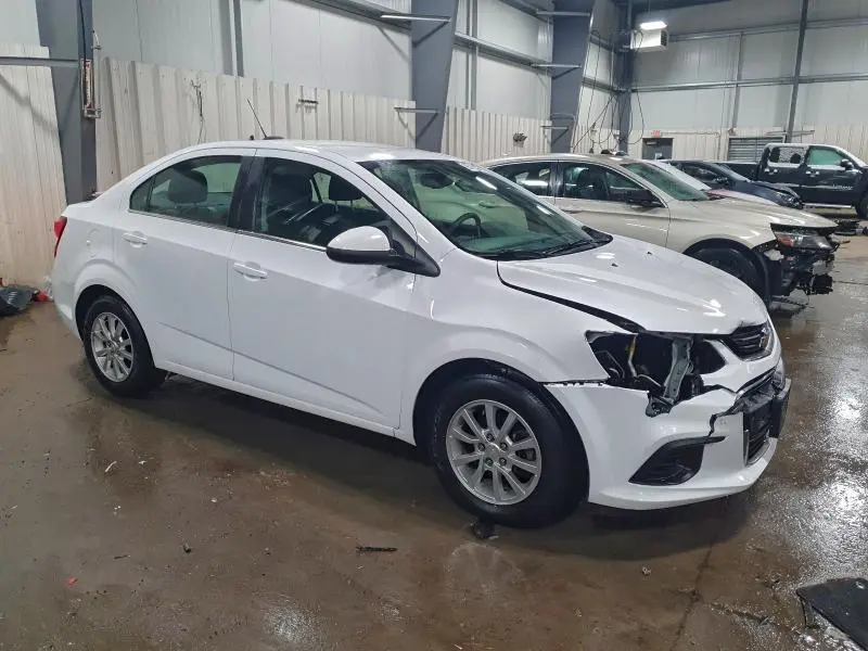 2018 CHEVROLET SONIC LT  