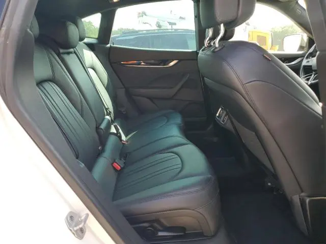 2019 MASERATI LEVANTE   