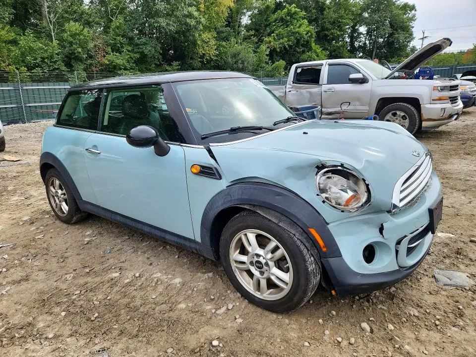 2013 MINI COOPER   
