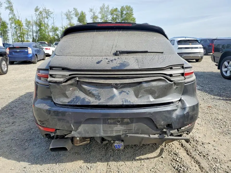 2019 PORSCHE MACAN   