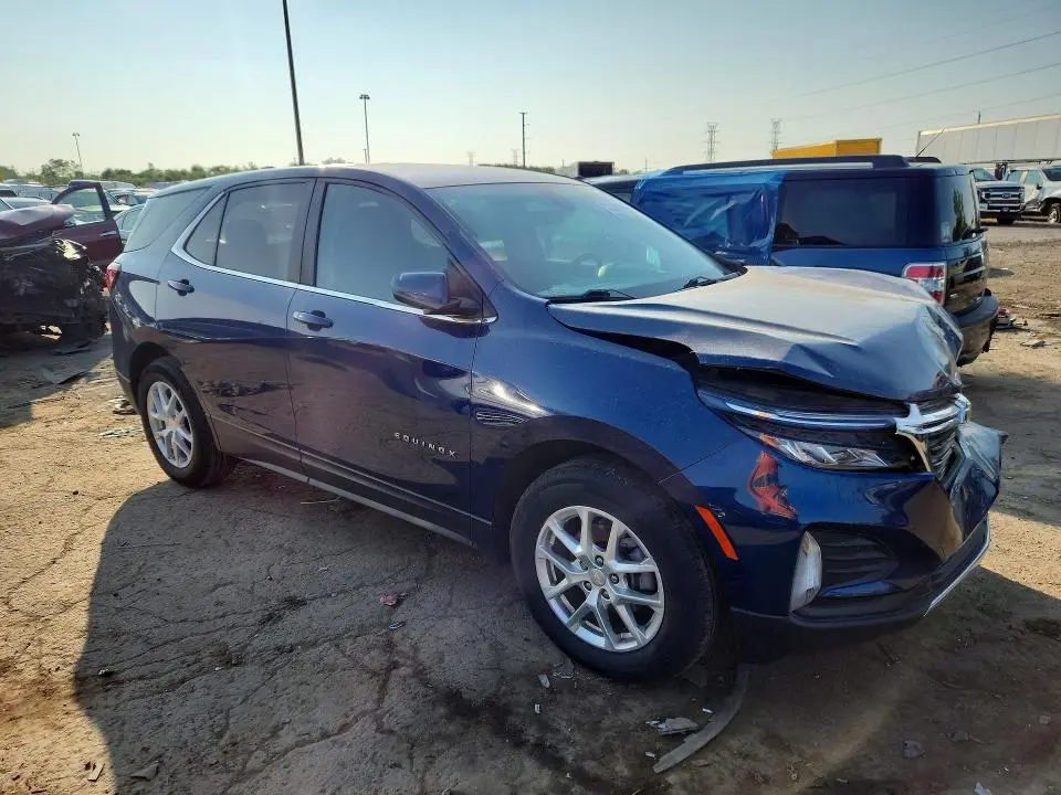 2022 CHEVROLET EQUINOX LT  