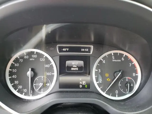 2017 INFINITI QX30 BASE  