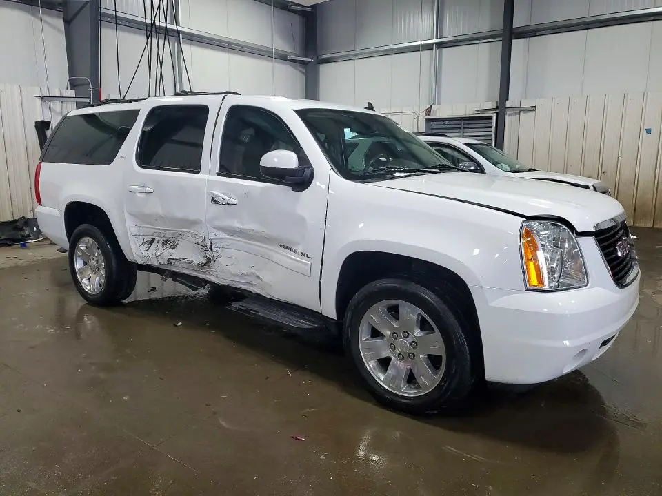 2013 GMC YUKON XL K1500 SLT  