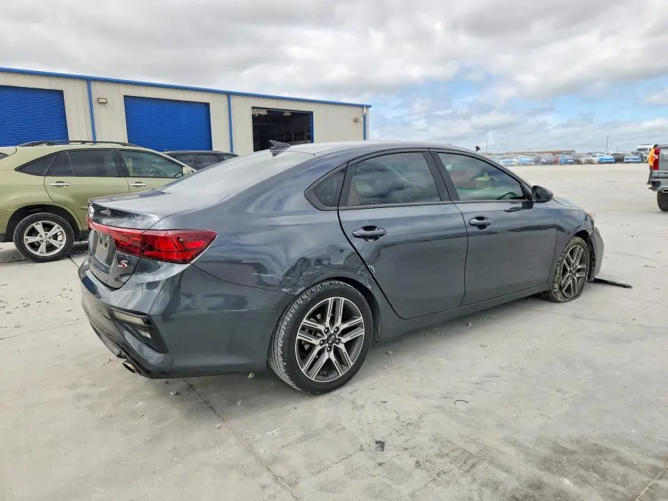 2019 KIA FORTE S  
